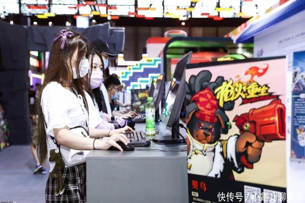 LOLM下载与玩法解析：2024最新安卓版手游(图1)